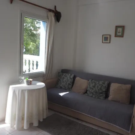 Do Not Book - We Are Not Open - Cannot Take Down Appartement *